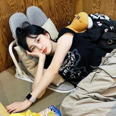 海边的李尔 背景图